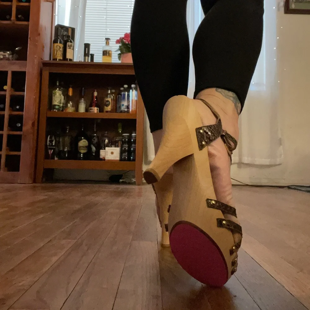 Betsey Johnson High Heels - Picture 3 of 10